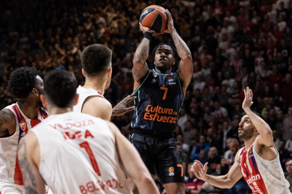 El Valencia Basket busca detener su caída en la pista del Zalgiris 