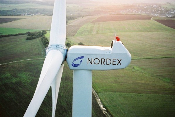 Acciona adquiere 56 aerogeneradores a su participada Nordex