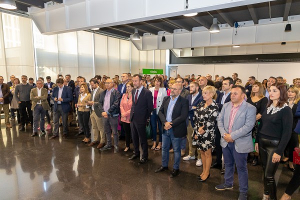 Gran asistencia en la presentación de 'ElchePlaza' con nutrida representación económica, política y social