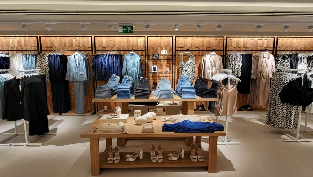 Mango renueva su 'flagship store' en Alicante y saca lustre a Maisonnave (aún con el hueco de Sfera)