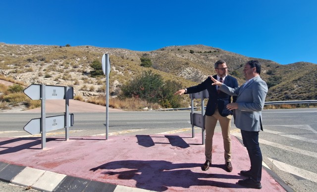 La Diputación ejecutará un carril bici y una rotonda de acceso a la urbanización El Balcón de Finestrat