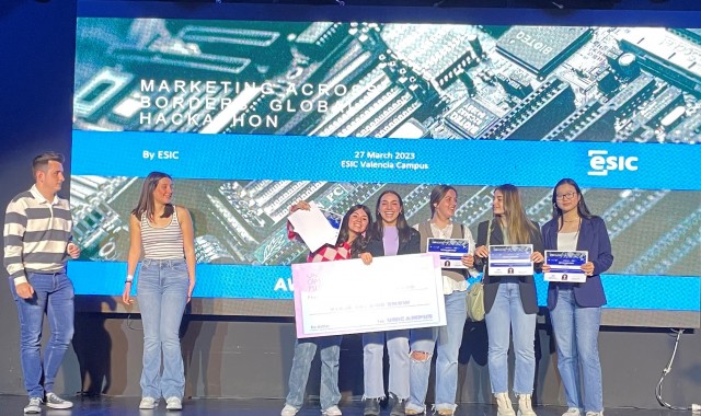 Universidades y centros educativos de cinco países el Hackathon de ESIC Valencia  