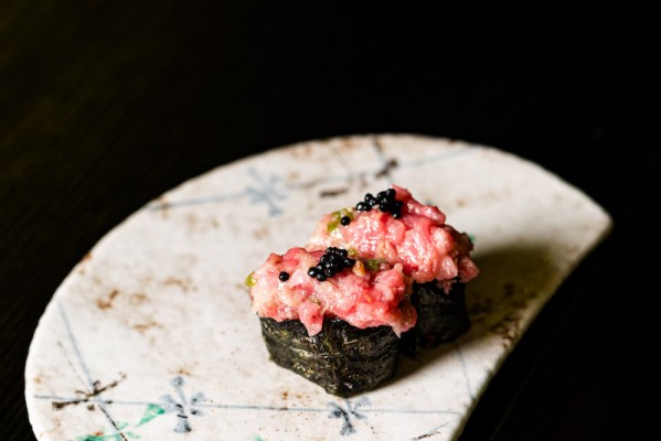 A la robata: el restaurante alicantino donde la cocina japonesa se hace con parrilla japonesa