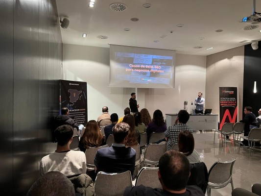 Webpositer lleva hasta Galicia sus desayunos para el posicionamiento en Google de empresas 