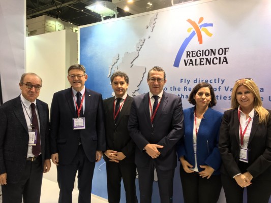 Costa Blanca promociona en Londres las 'bondades' del golf y del cicloturismo