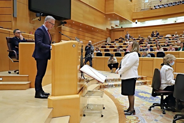Feliciana Bondía toma posesión de su escaño como senadora por Valencia