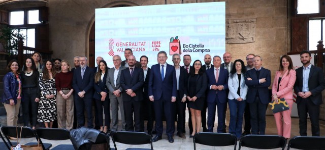 Bono social de comercio sin los consellers de Igualdad ni de Comercio