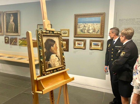 ¡Manos arriba, esto no es Pinazo! Así funciona la 'policía del arte'