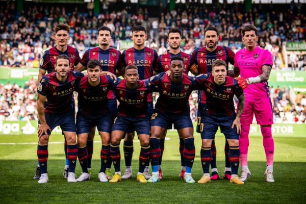 El Levante ya es el mejor visitante y uno de los menos goleados de Segunda