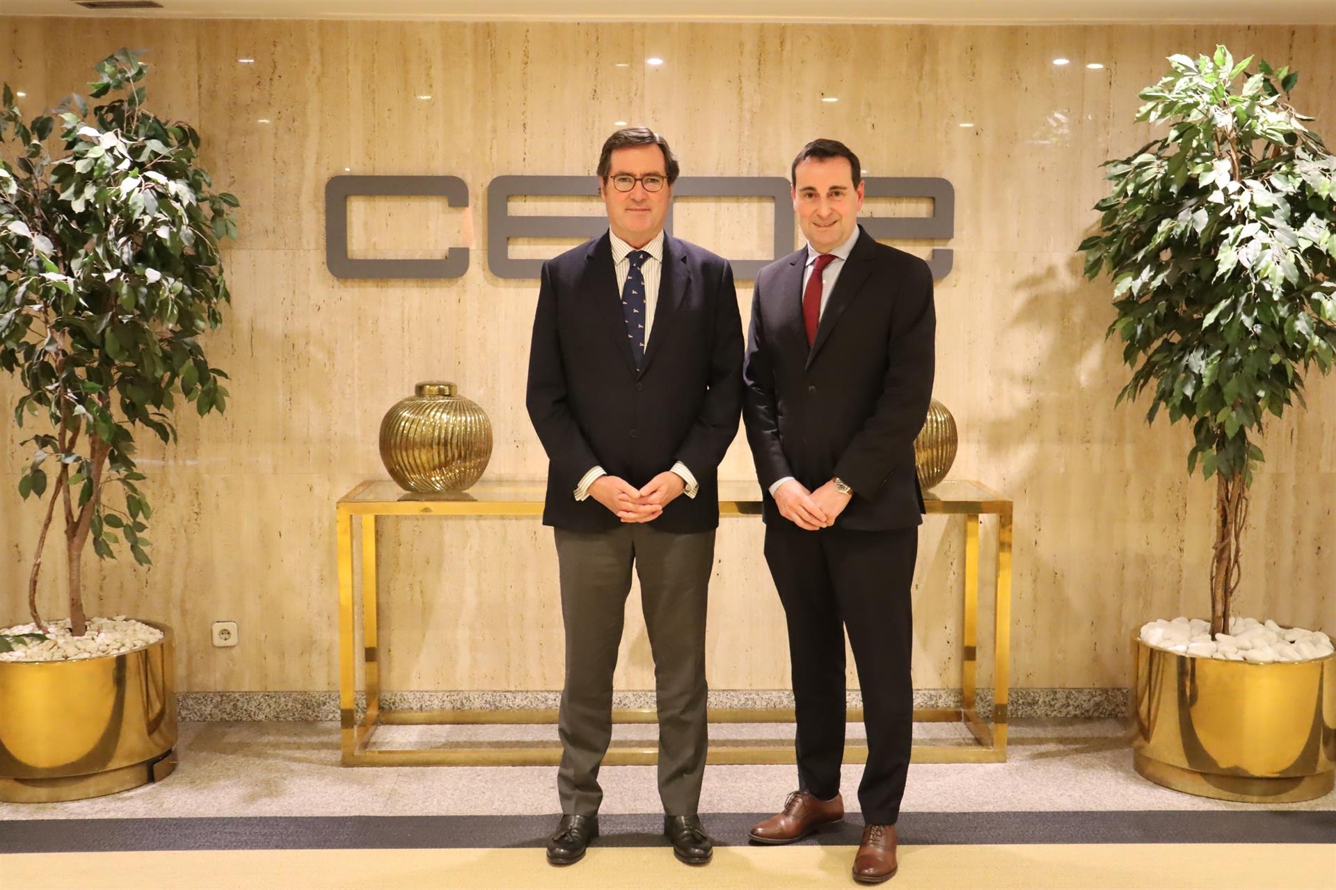 Mango se incorpora como nuevo miembro a la CEOE
