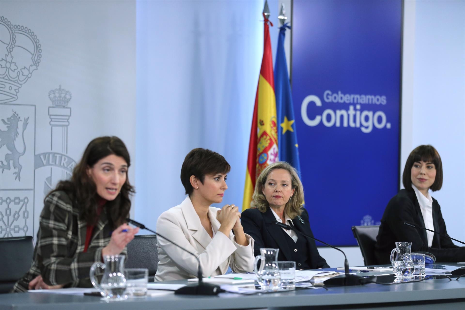 La salida de Maroto y Darias del Gobierno rebaja 8 puntos las mujeres en el Consejo de Ministros hasta el 52%