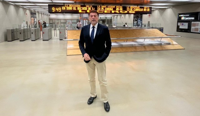 Barcala denuncia el retraso en la llegada del tranvía a Renfe cuatro años después del anuncio de Puig