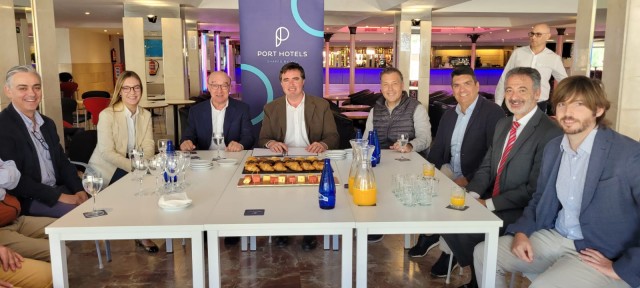 Turisme estudia el nuevo pliego del Imserso para futuras ayudas a hoteles