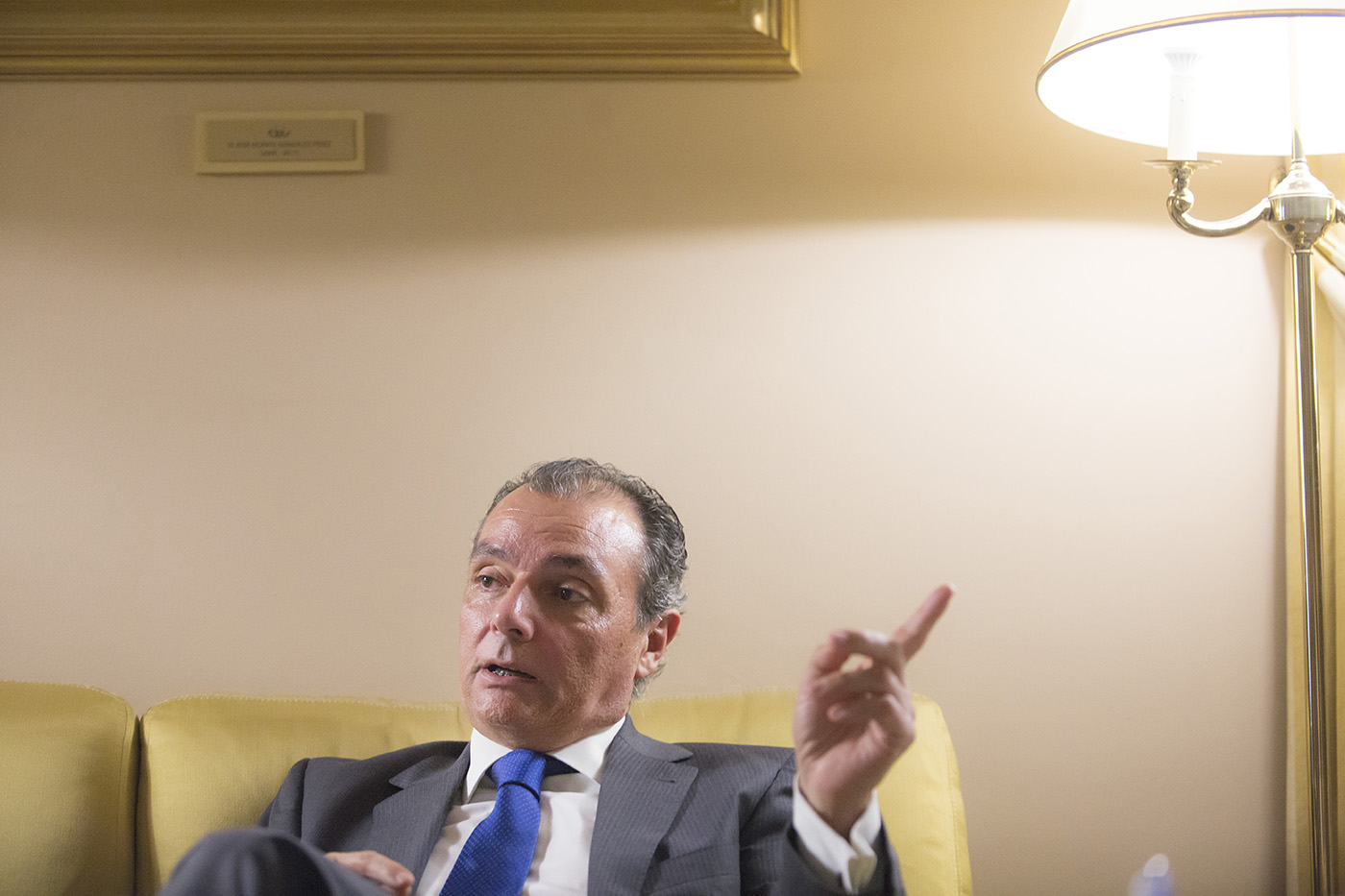 Salvador Navarro, en su despacho de la CEV (foto: MARGA FERRER) - 