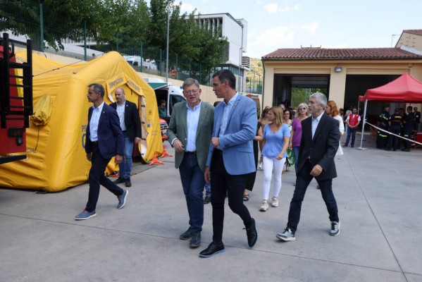 Pedro Sánchez viaja este lunes a las zonas del incendio en el Alto Mijares