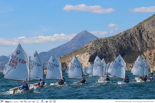 Calp corona a los nuevos campeones del Trofeo de Vela Infantil RCN de Calpe