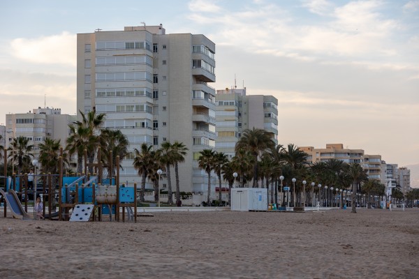 Los vecinos de Urbanova se dan una segunda oportunidad para no perder los 9 millones en fondos europeos
