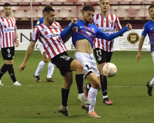 Pinchazo del Eldense en Las Gaunas