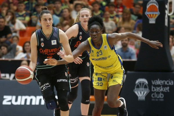 Victoria de Valencia Basket antes de la Copa de la Reina