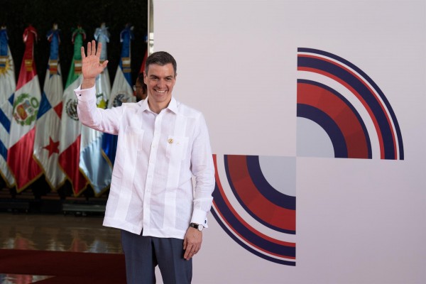 Sánchez anima a los líderes iberoamericanos a 