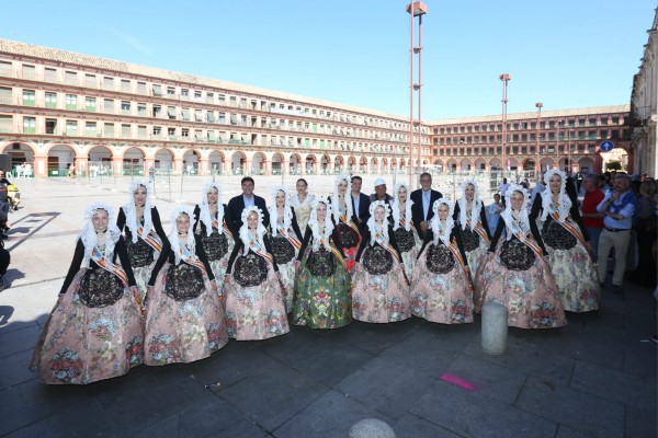 El tráiler de las Hogueras en Córdoba: mascletà, desfile y cremà, en un único día