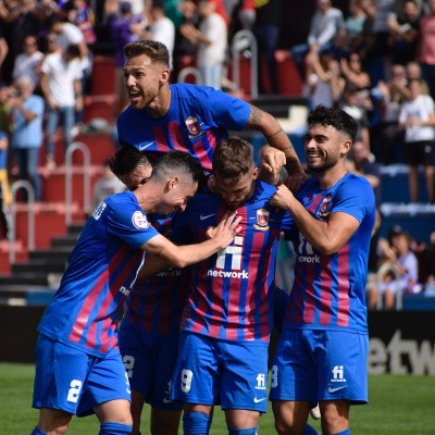 El Eldense defiende el liderato en Logroño
