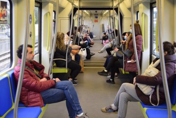 La Generalitat sustituye 10.000 asientos de metro y tranvías para aumentar las plazas reservadas 