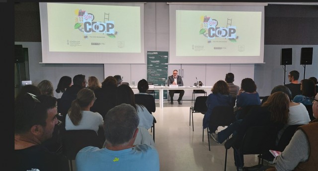 Fevecta presenta la serie documental valenciana 'SomCoop'
