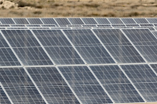 Desarrollos fotovoltaicos busca ampliar MW con la fase dos de su planta en Monforte; pide 33 MW