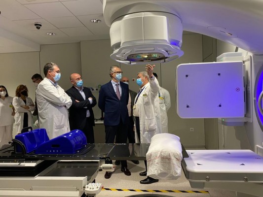 Dos nuevos aceleradores lineales en la Arrixaca mejoran la atención a los pacientes de cáncer

