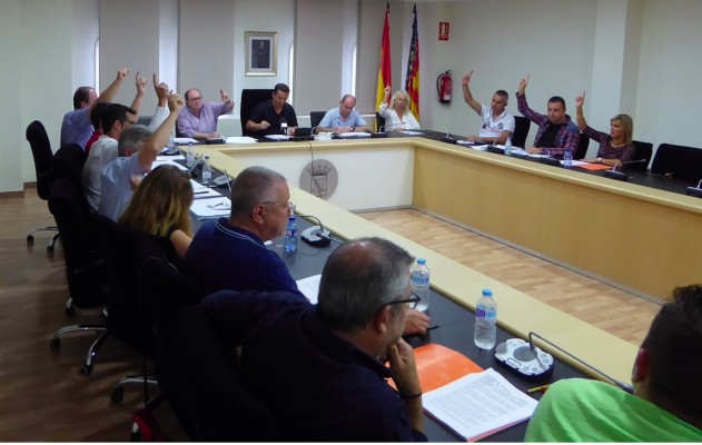 La Nucía elimina las intervenciones de la oposición en el vídeo del pleno