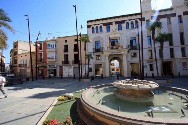 Pego licita la renovación de la iluminación de medio centenar de calles con 329.000 euros