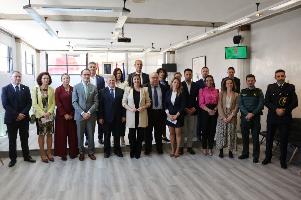 El secretario de Estado de Justicia inaugura en Ceutí el proyecto piloto de Oficina de Justicia