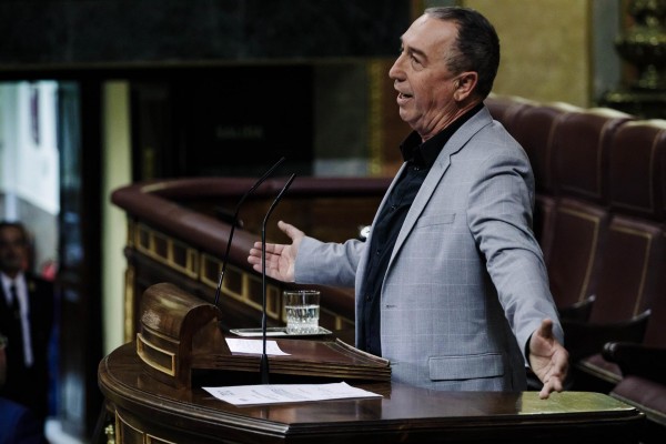 Compromís dice a Tamames que un gobierno con Vox es de 