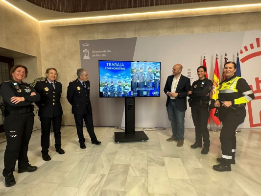 La Policía Local de Murcia quiere aumentar el número de mujeres entre sus agentes