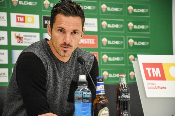 Albacar detecta negatividad y dice que el Elche no está tan mal

