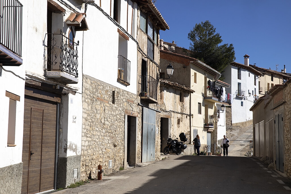 Vivienda gratis un año o un pan y un queso al nacer: las ventajas de vivir en un pueblo