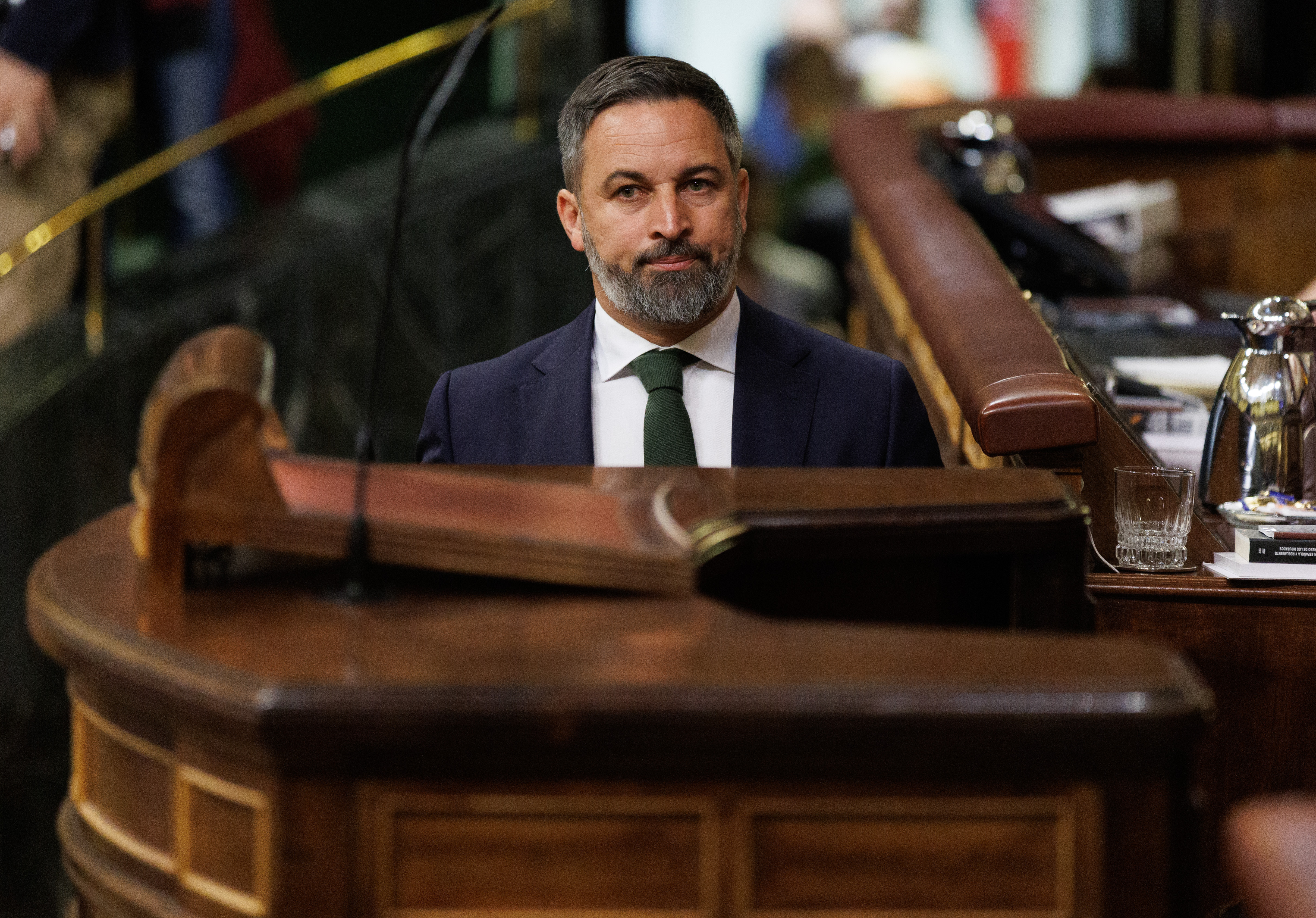 Abascal da por caducado a Sánchez y carga contra Feijóo
