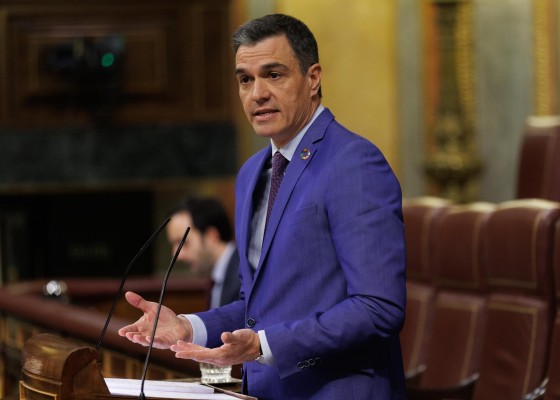 Sánchez afea a Vox que ponga el grito en el cielo por un 