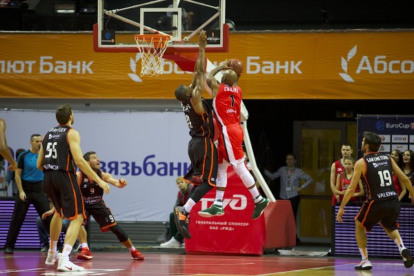 El Valencia Basket conquista la pista del Lokomotiv Kuban