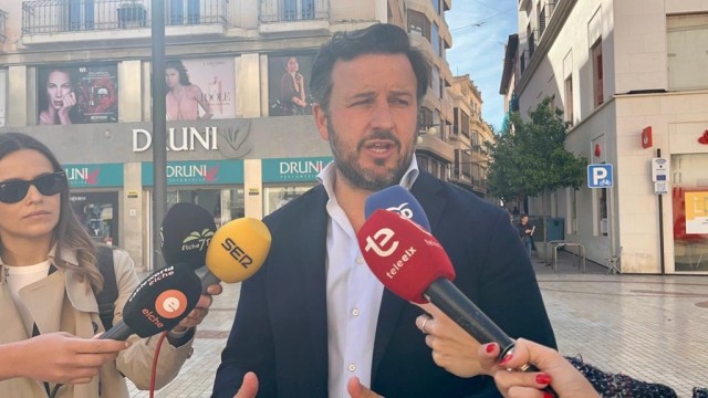 El PP de Elche se compromete a repartir ayudas de 200 euros a jóvenes para obtener el carnet de conducir