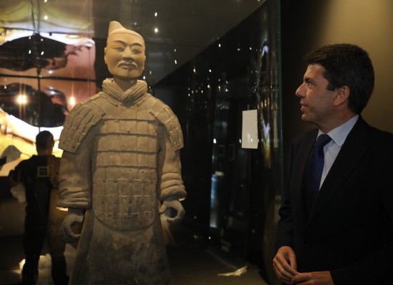 El MARQ comienza la apertura de cajas de 'Los guerreros de Xi'an' tras la aclimatación de las piezas