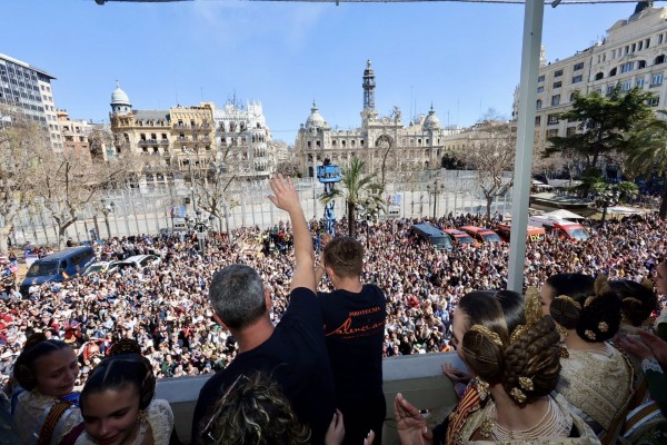 Pirotecnia Valenciana despide las Fallas de este año con una 'mascletà' 