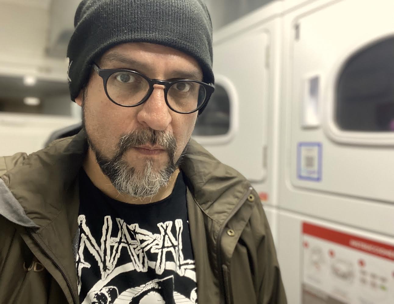 ‘El mundo abajo’ de Patricio Jara, de las simas marinas hasta la troposfera