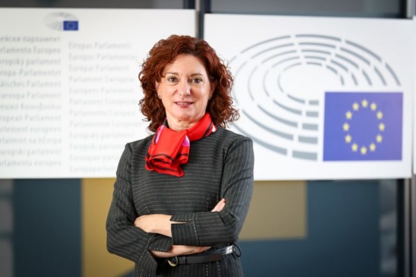 La eurodiputada valenciana Estrella Durá pide que la UE permita aumentar el gasto social de los Estados