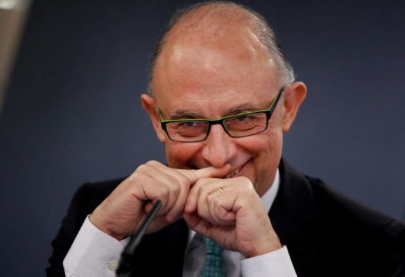 Montoro se cobra la multa de 18,9 millones a la Comunitat de la financiación a la autonomía