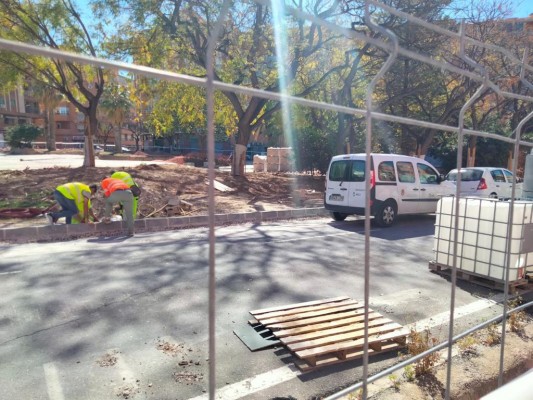 Alicante inicia las obras de urgencia para recuperar la accesibilidad en la plaza inacabada de San Blas