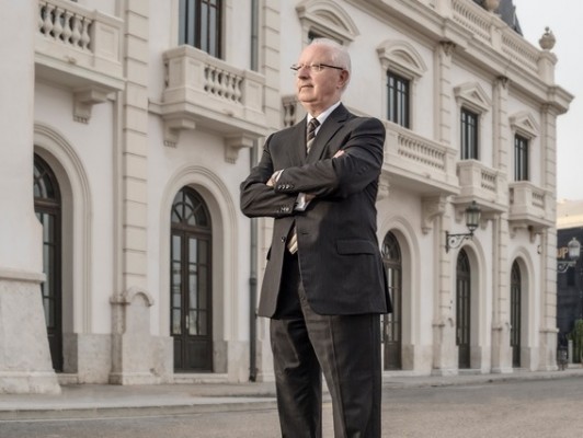 Javier López Bellido optará a presidir el Colegio de Economistas de Valencia