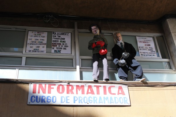 El concurso Velles de Sèrra llena de humor y sátira el miércoles central de la Cuaresma en Elche