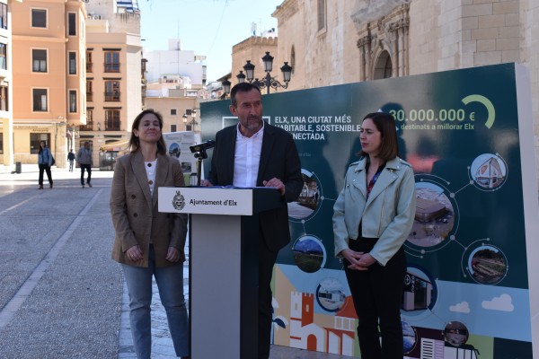 El bipartito de Elche acudirá a la FEMP para prorrogar los Edusi: tres proyectos exceden 2023 y otro llega justo